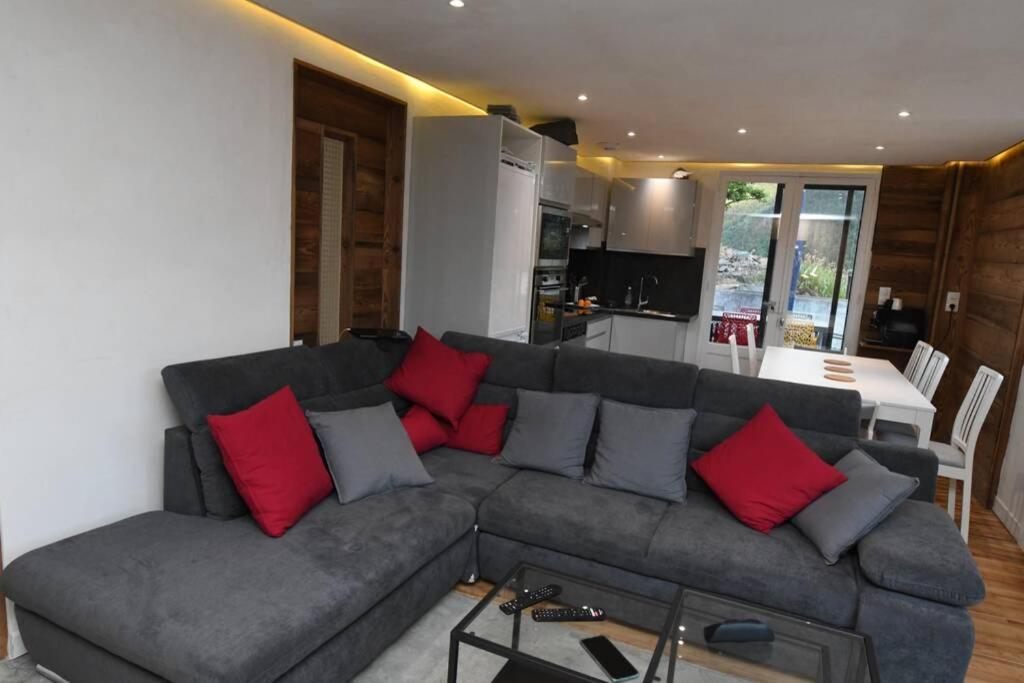 Logement Renove Avec Vue Panoramique La Saussaz Bagian luar foto