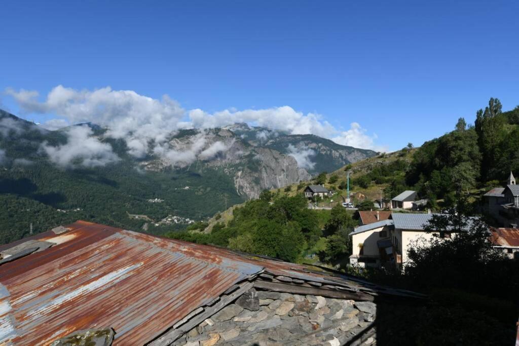 Logement Renove Avec Vue Panoramique La Saussaz Bagian luar foto