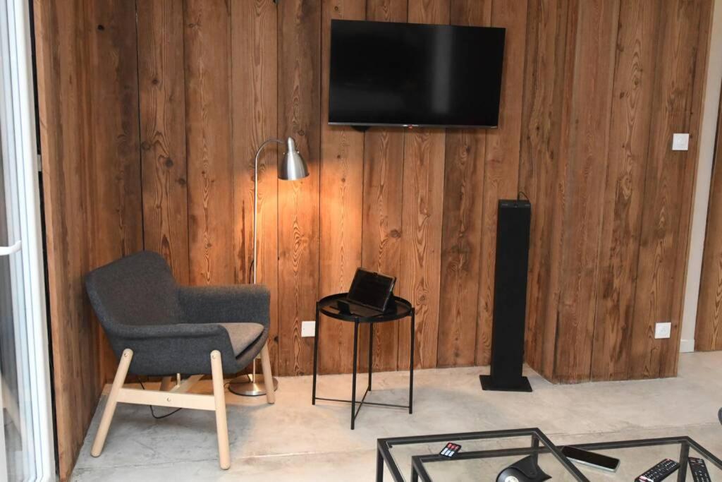 Logement Renove Avec Vue Panoramique La Saussaz Bagian luar foto
