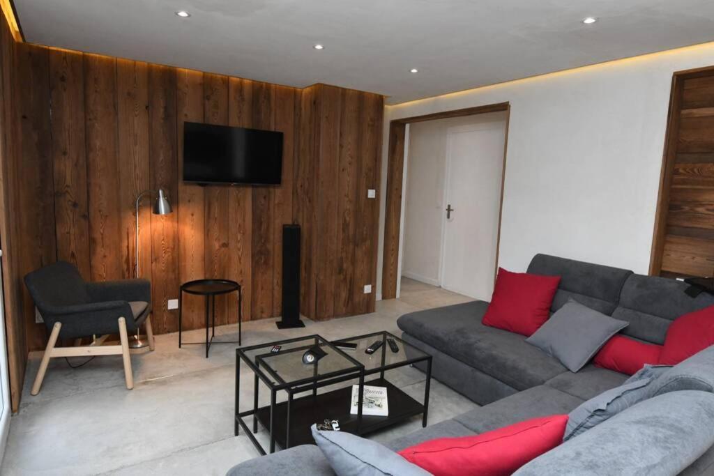 Logement Renove Avec Vue Panoramique La Saussaz Bagian luar foto
