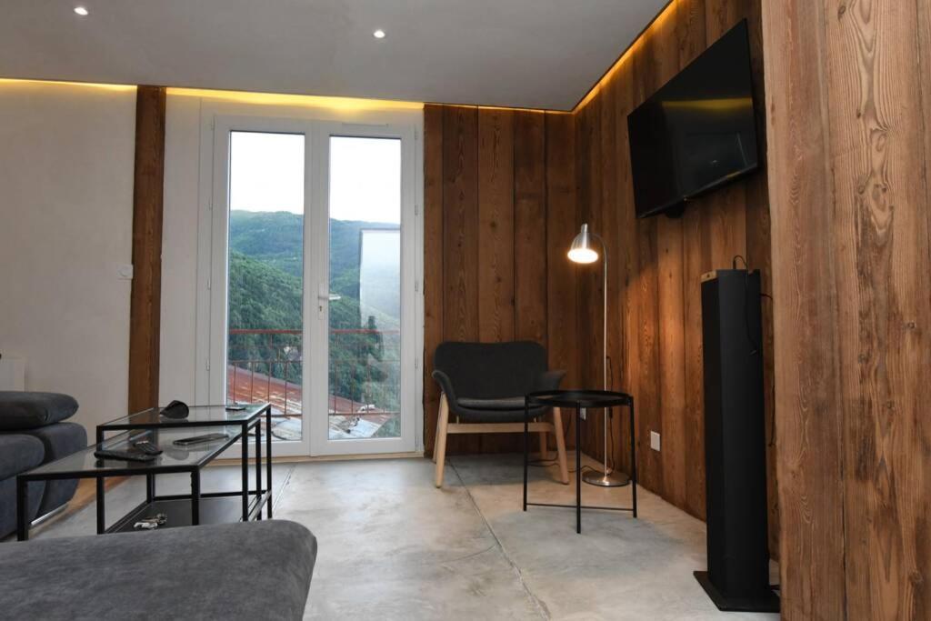Logement Renove Avec Vue Panoramique La Saussaz Bagian luar foto