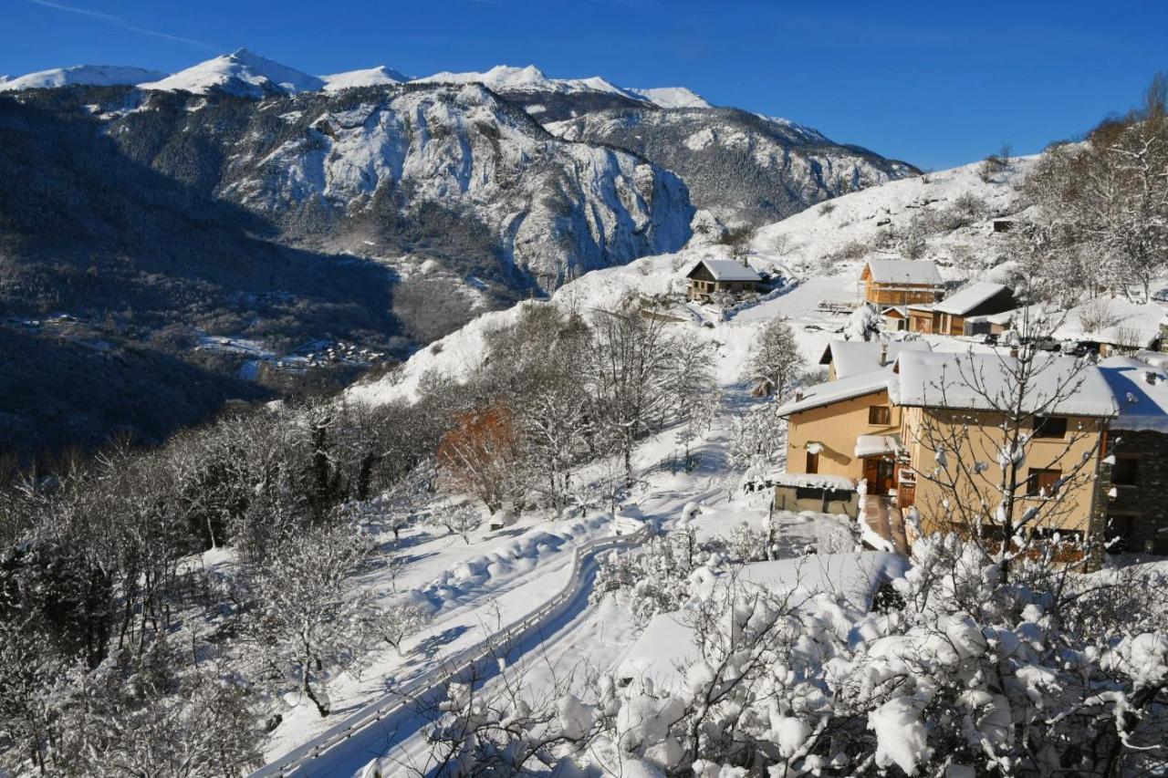 Logement Renove Avec Vue Panoramique La Saussaz Bagian luar foto